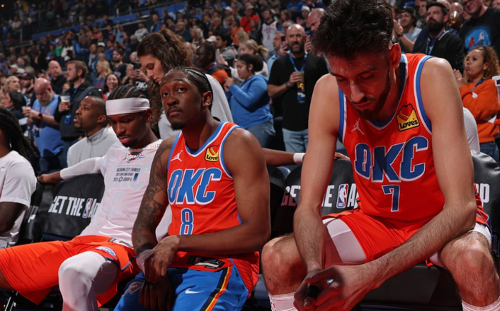 雷霆天要塌了?详解高开低走4大原因:失去罚球优势+三分投射不稳|亚历山大|俄克拉荷马雷霆队|明尼苏达森林狼队|圣安东尼奥马刺队|金州勇士队_新浪体育_新浪新闻